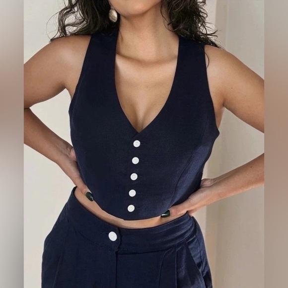 Christian Siriano Other - Christian‎ Siriano Navy Size 10 Linen Set Pants and Buttoned Tank Top